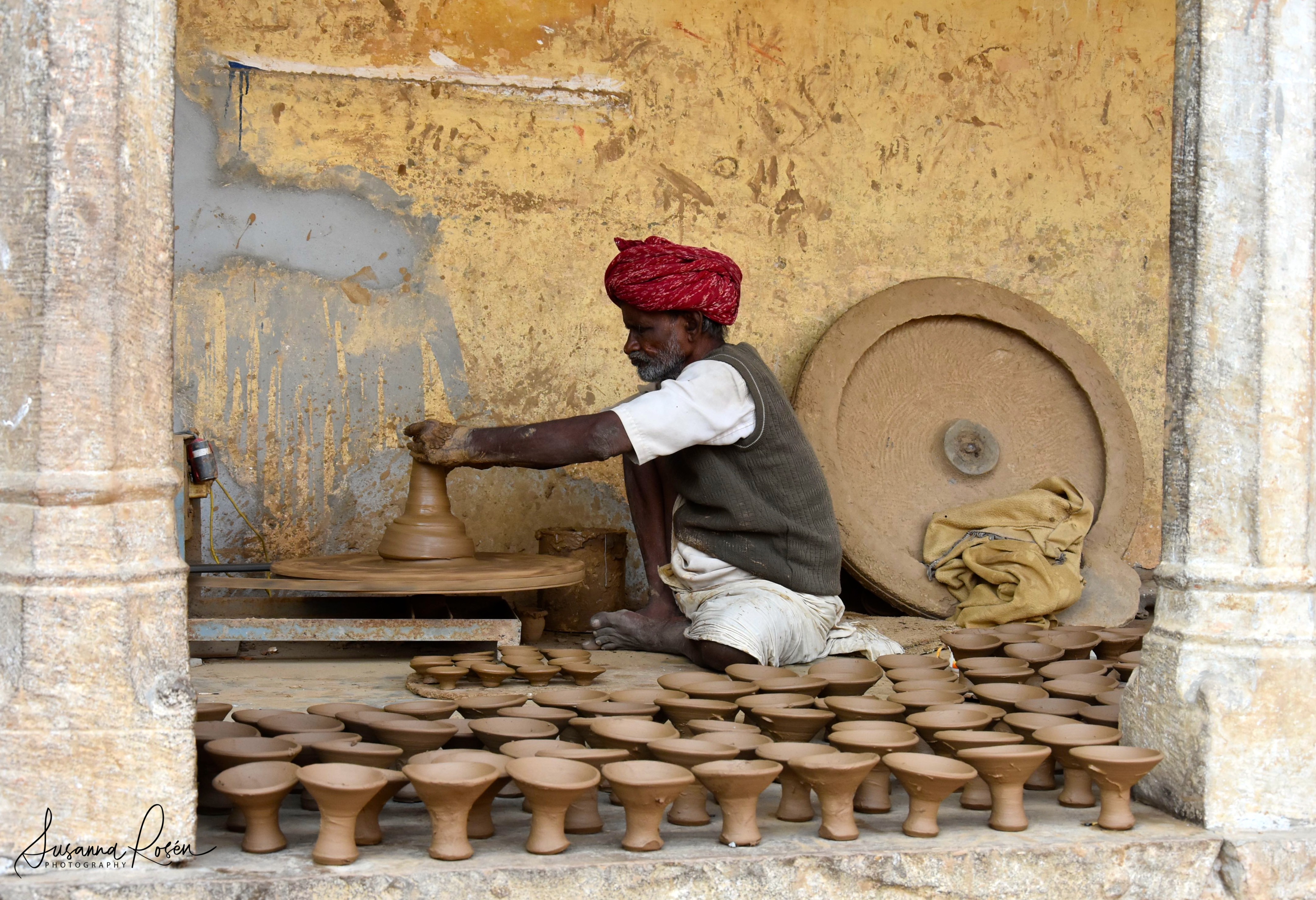 12.Pottery village Amber